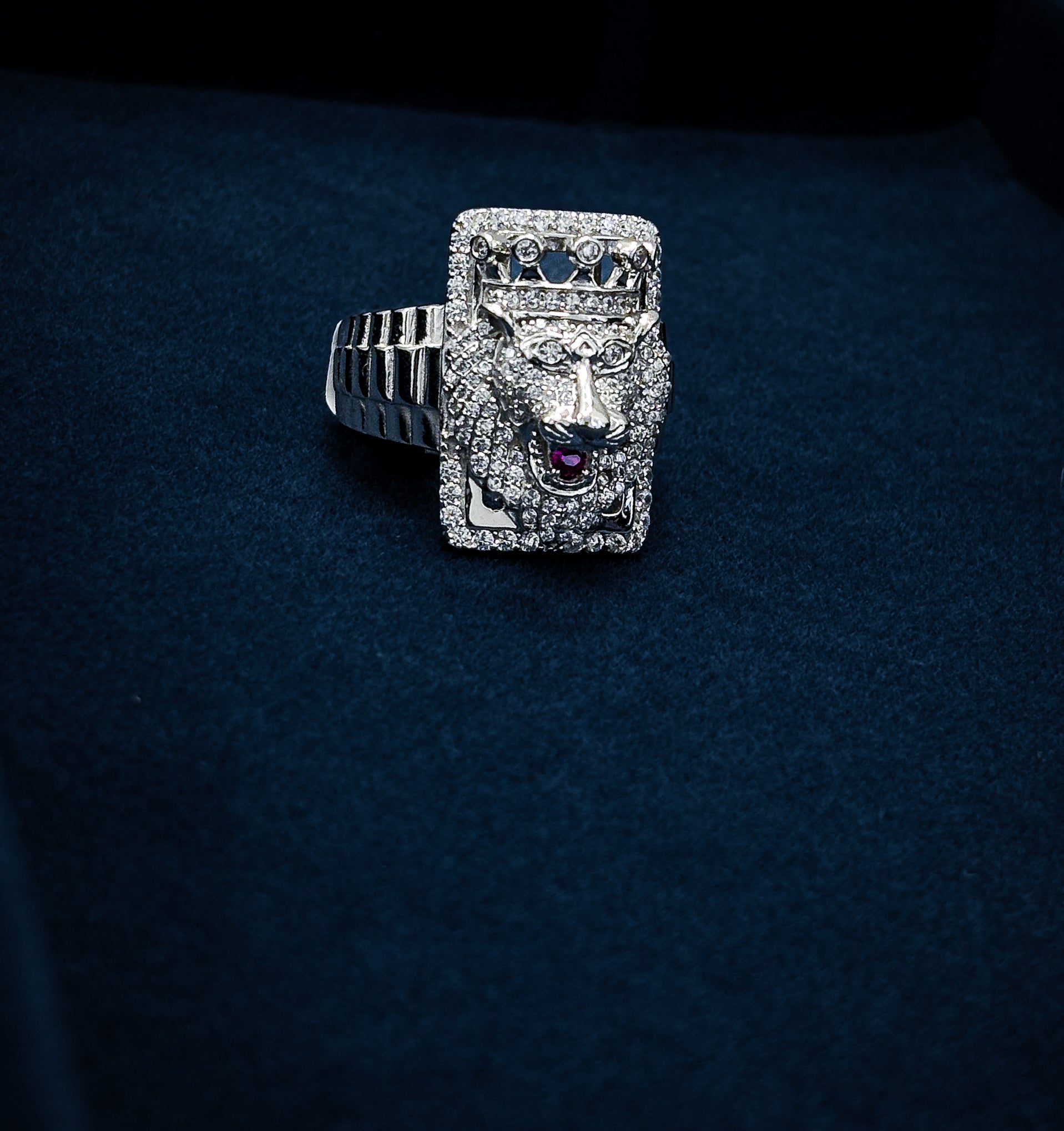 LION HEAD RING - SILVER- CUBIC ZIRCONIA