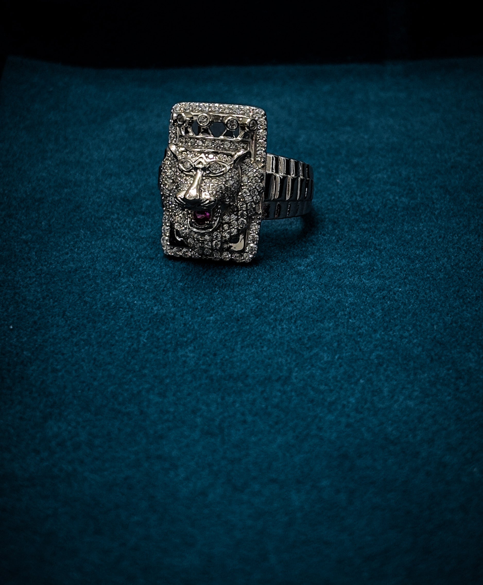 LION HEAD RING - SILVER- CUBIC ZIRCONIA