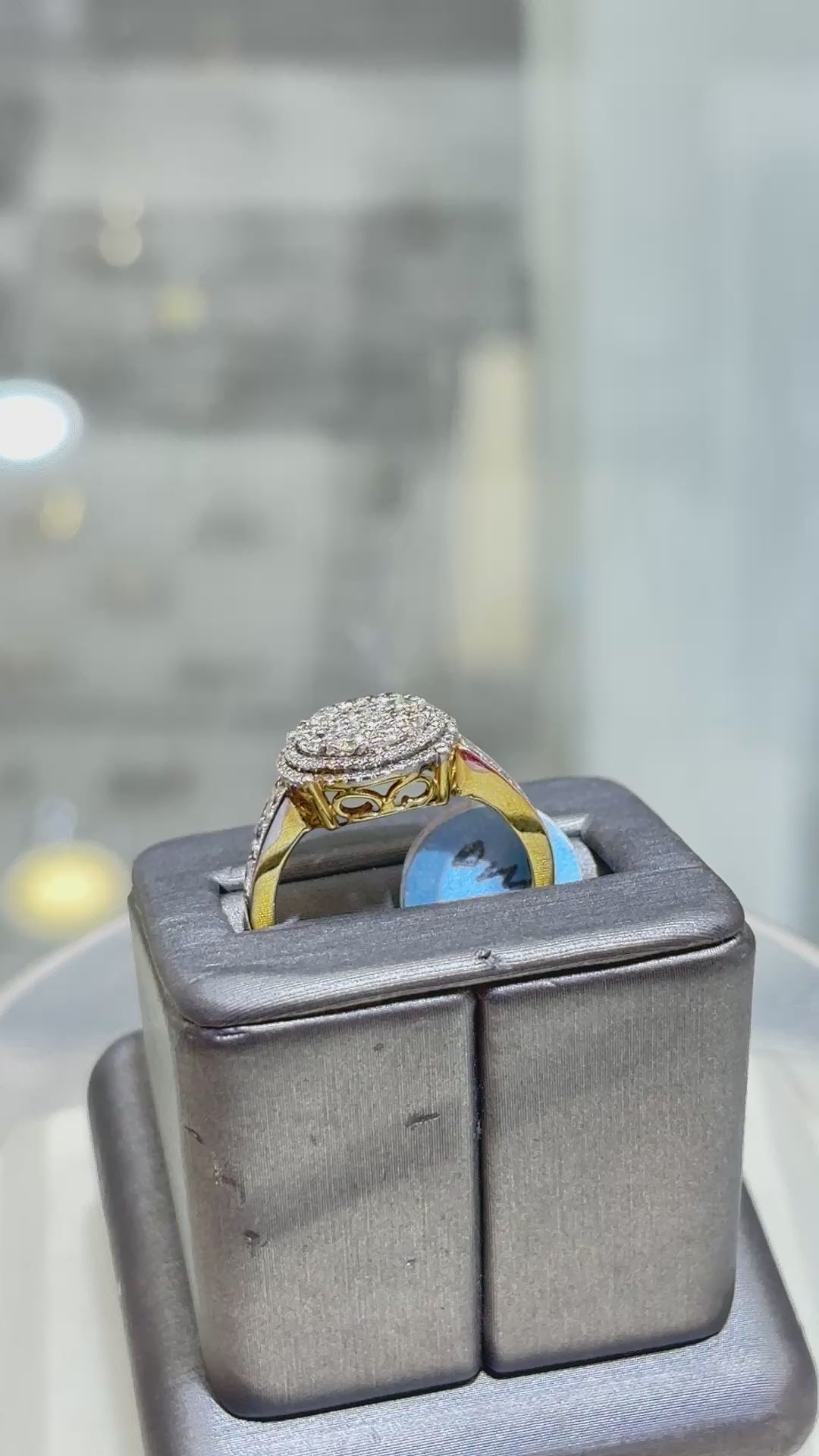 14K Gold Diamond Halo Ring – A Statement of Timeless Elegance